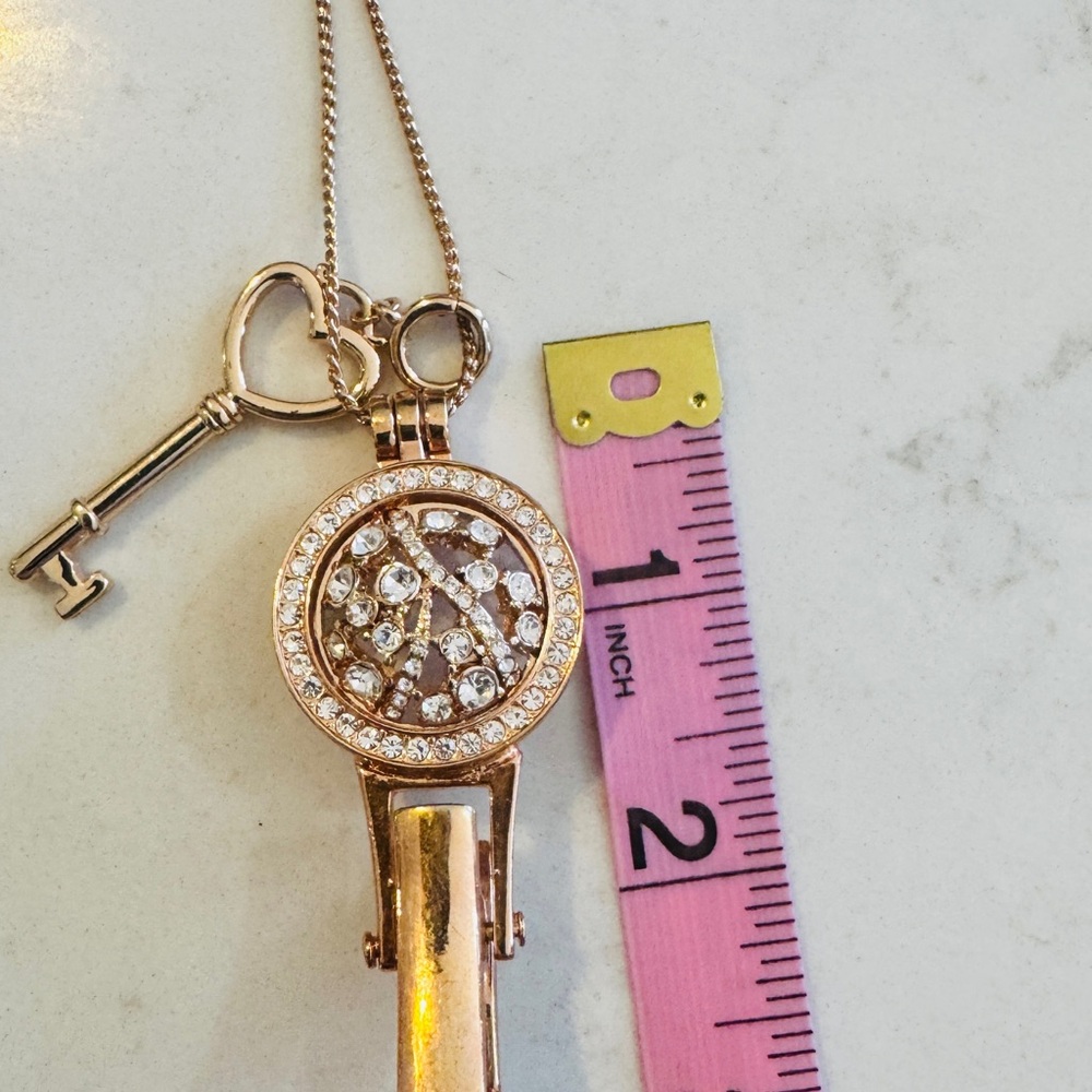 Elegant Rose Gold Necklace